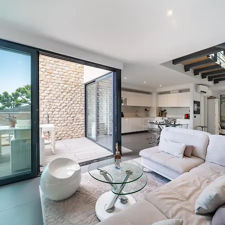 Duplex - Terrasse Vue & Jacuzzi - Parking - Du Èze