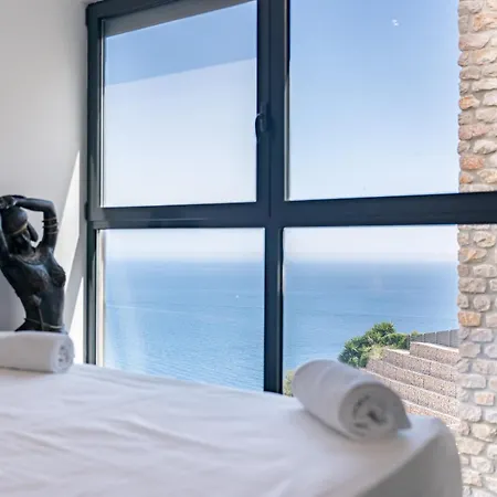 Duplex - Terrasse Vue & Jacuzzi - Parking - Du Èze